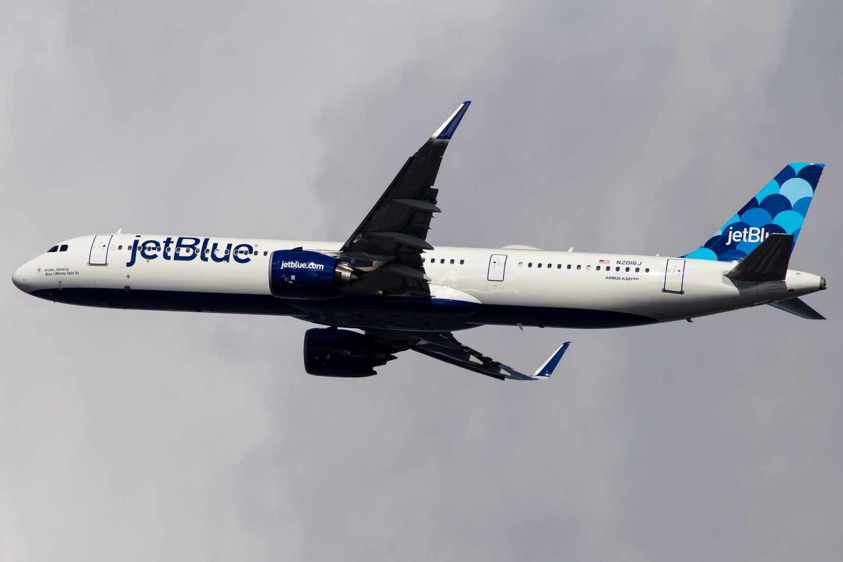 JetBlue Airbus A321neo departing New York John F. Kennedy International Airport.