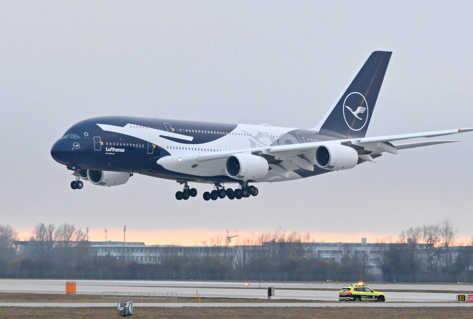 57% Loaded: Lufthansa
