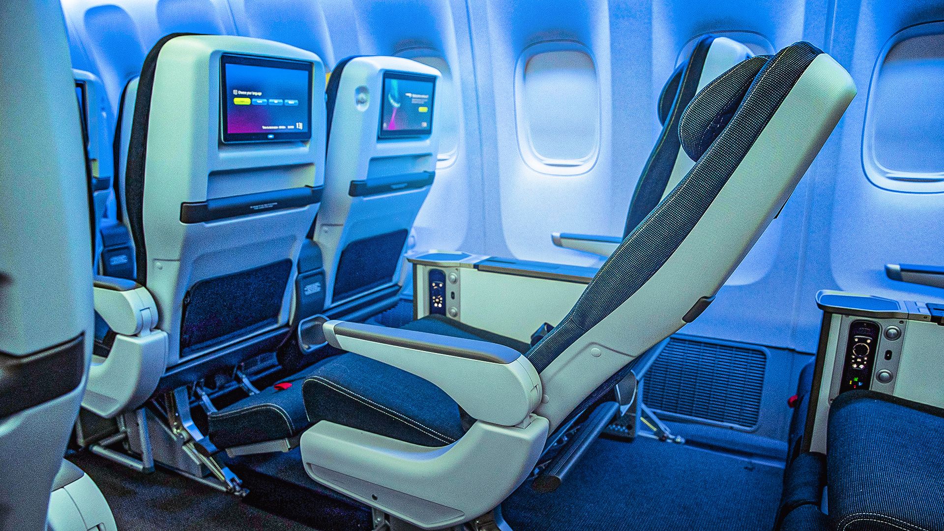 Here's How Much Bigger Premium Economy Seats Are Compared To Economy