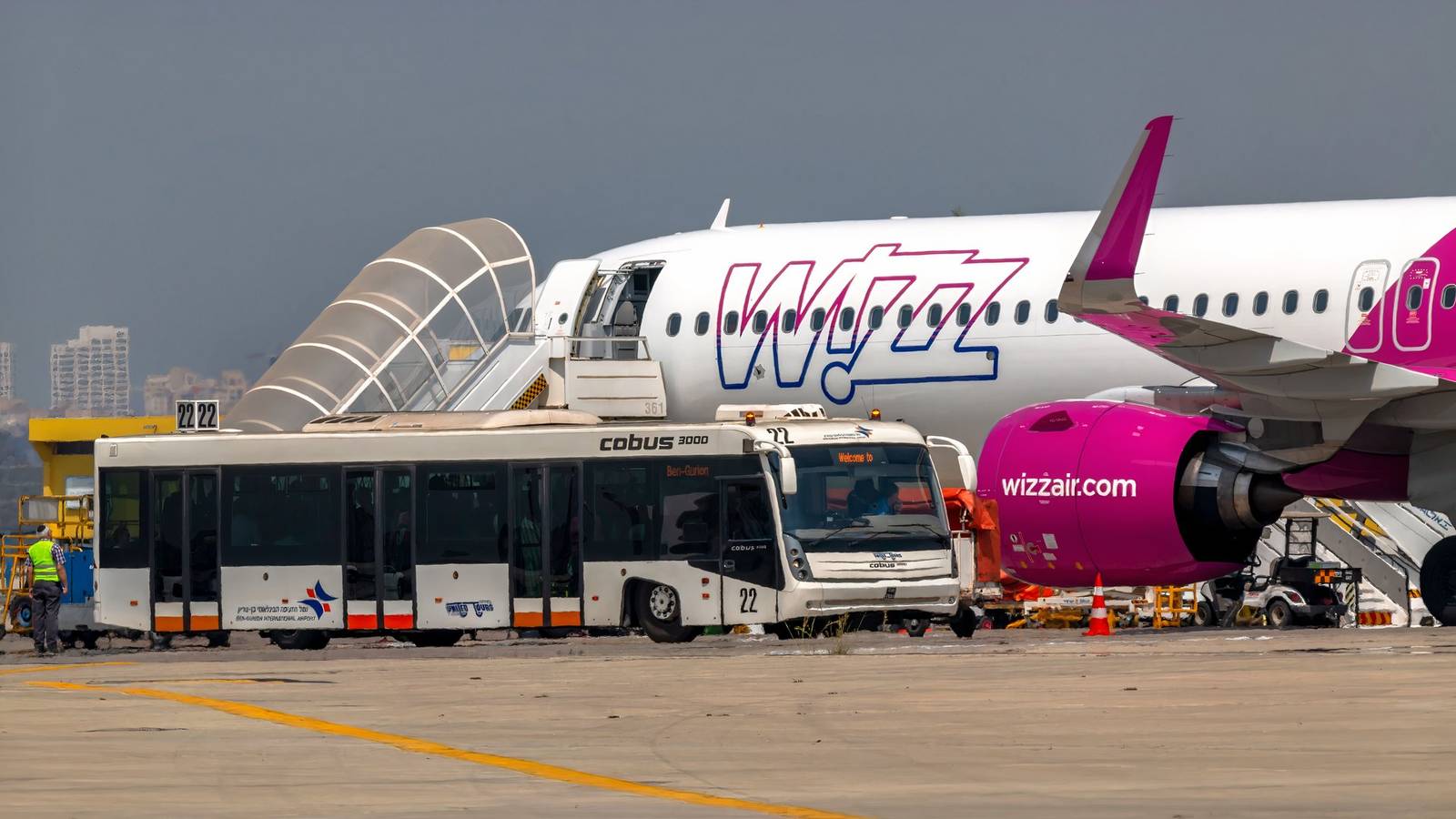 Joke WiFi Name On Wizz Air Flight To Israel Triggers Fighter Jet Response