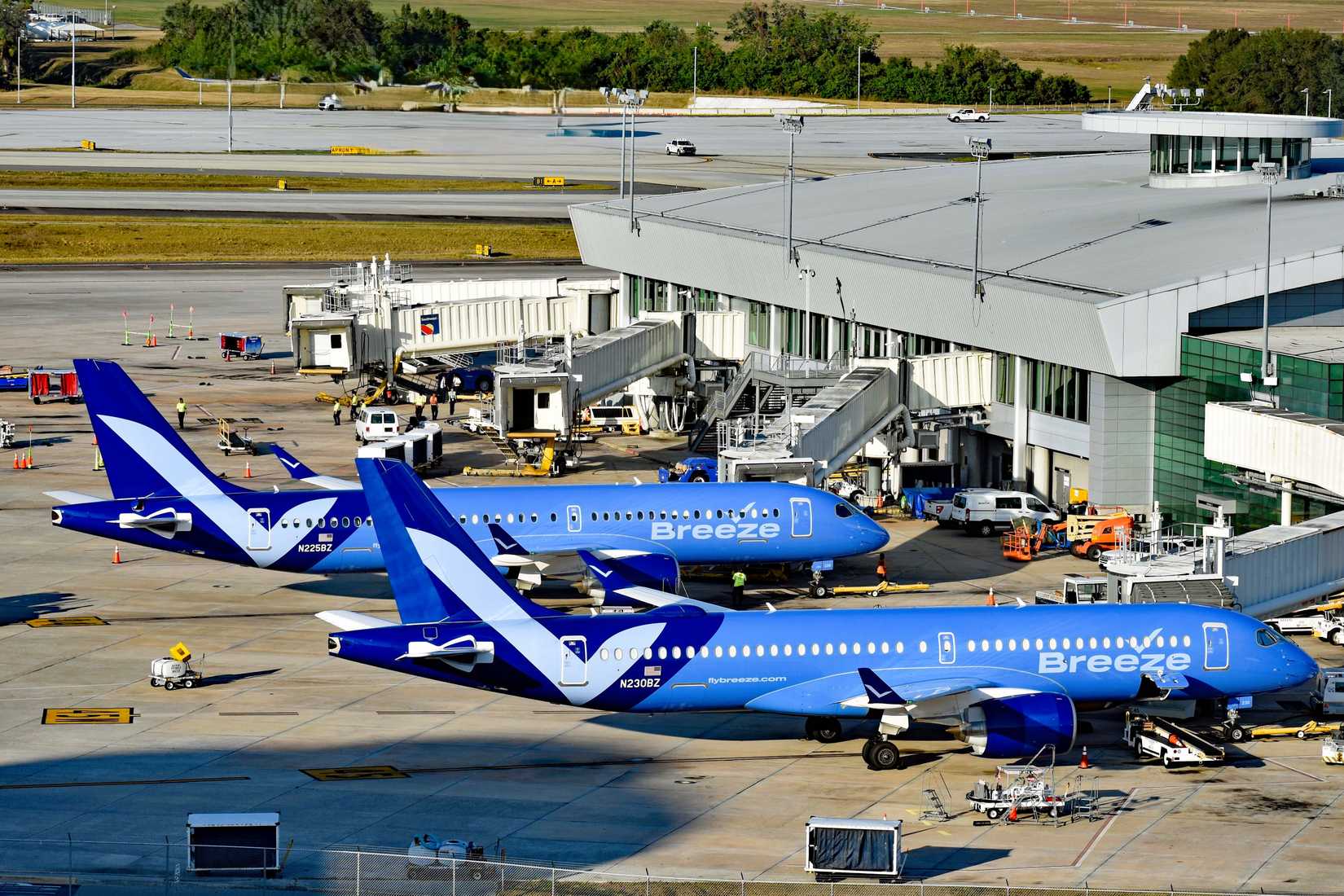 Breeze Airways A220s at the gate