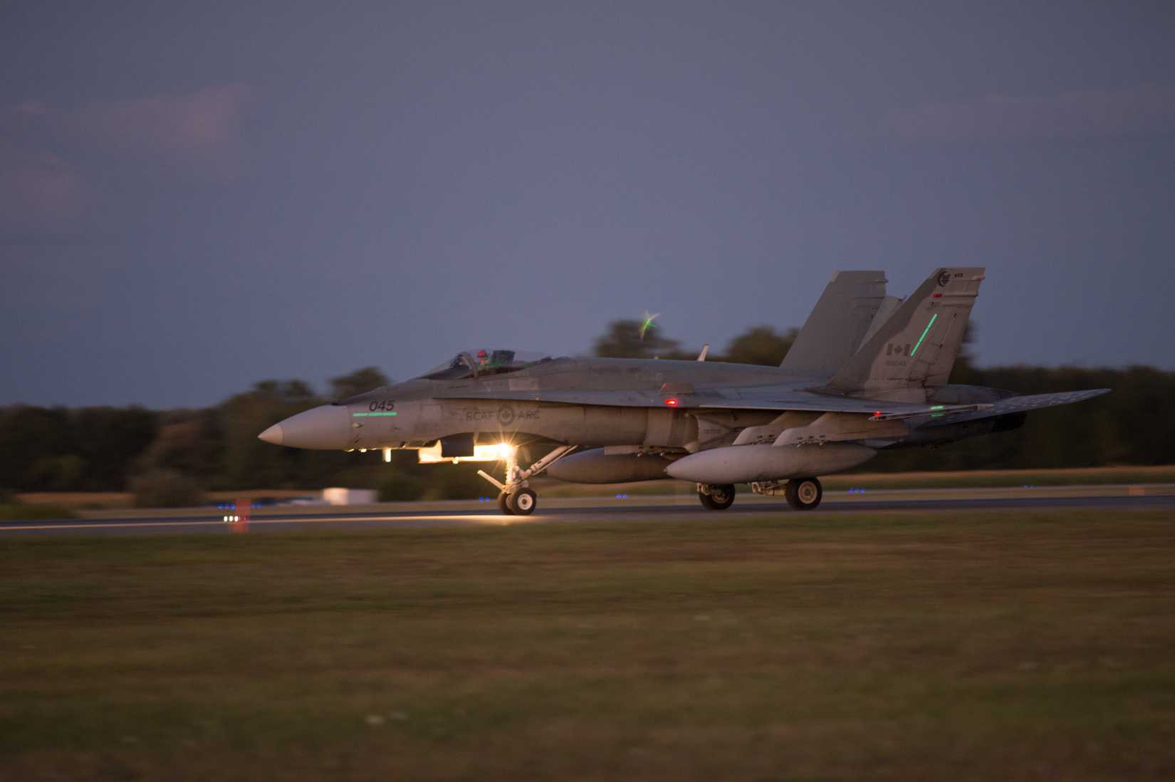 An RCAF F/A-18