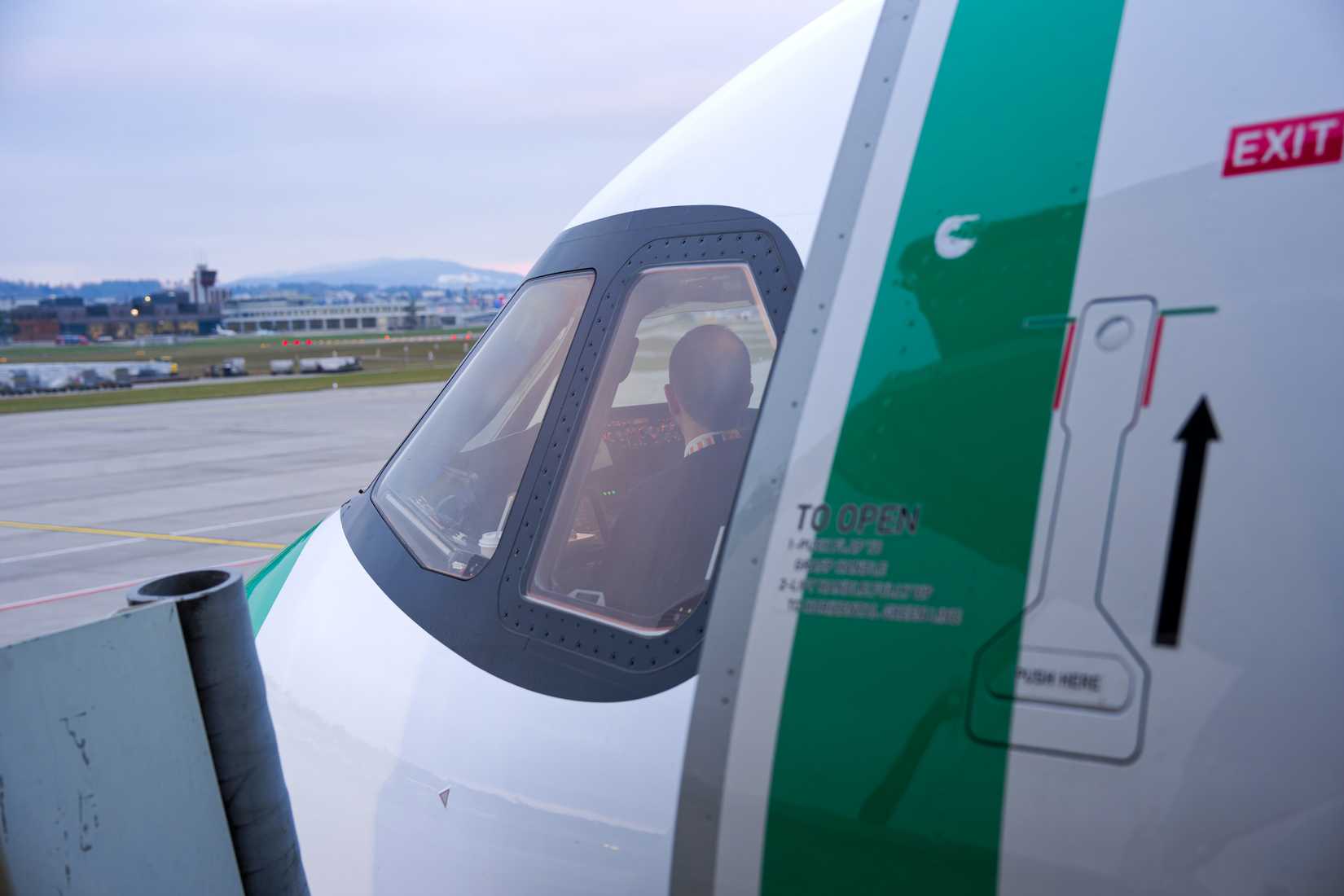 Condor Airbus A321neo Cockpit Closeup