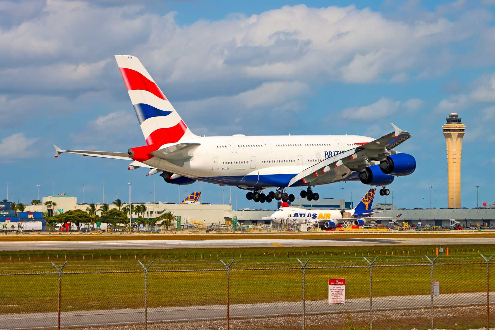 shutterstock_2728999681