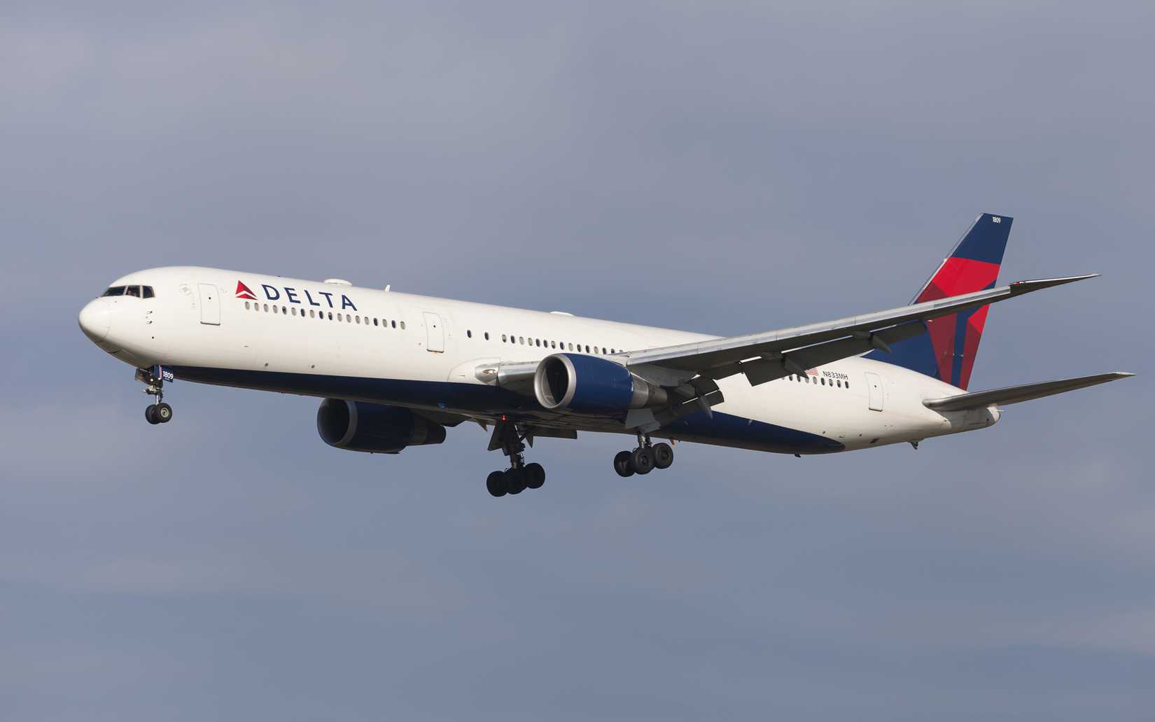 Delta Air Lines Boeing 767-400ER approaching to the El Prat Airport in Barcelona, Spain.