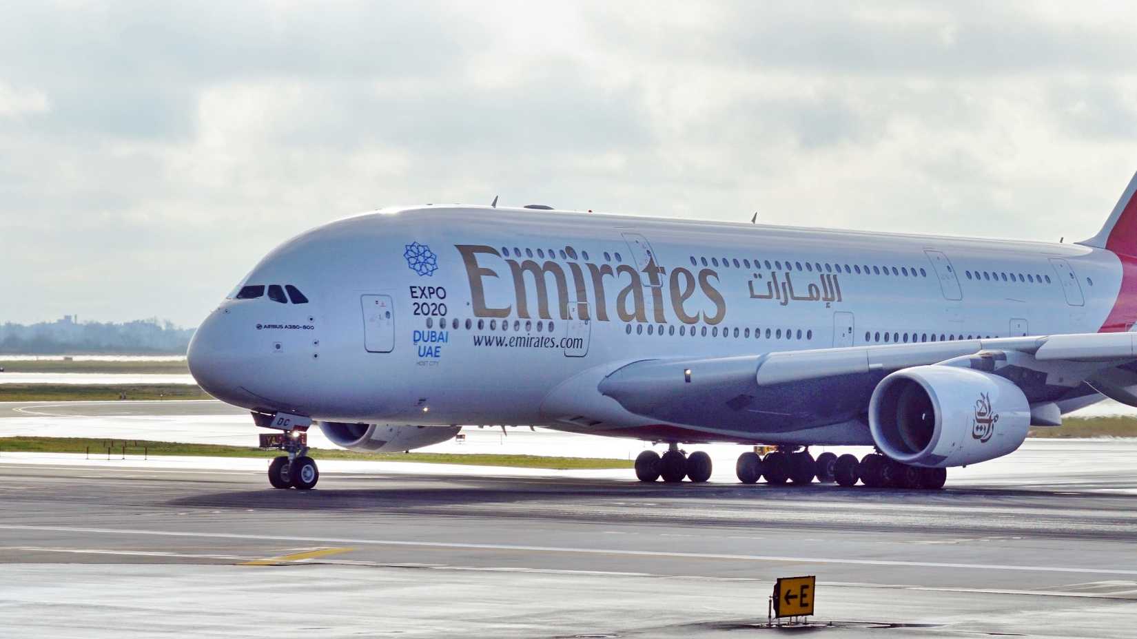 Emirates A380 Taxiing