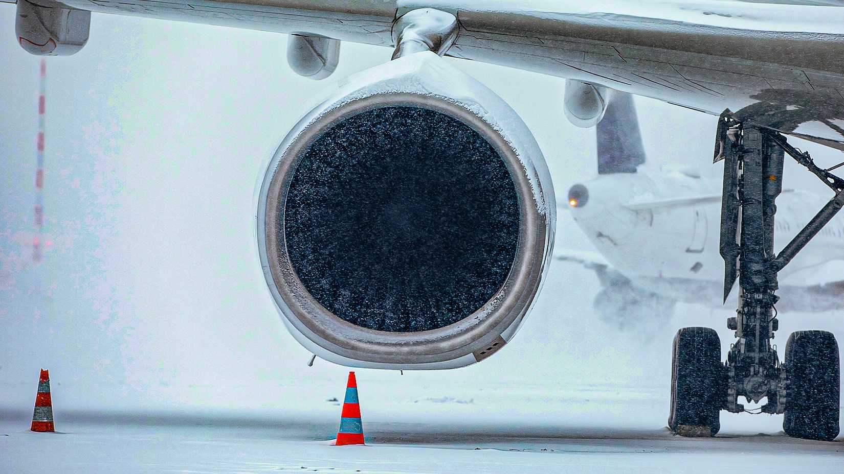 Aircraft engine in the snow