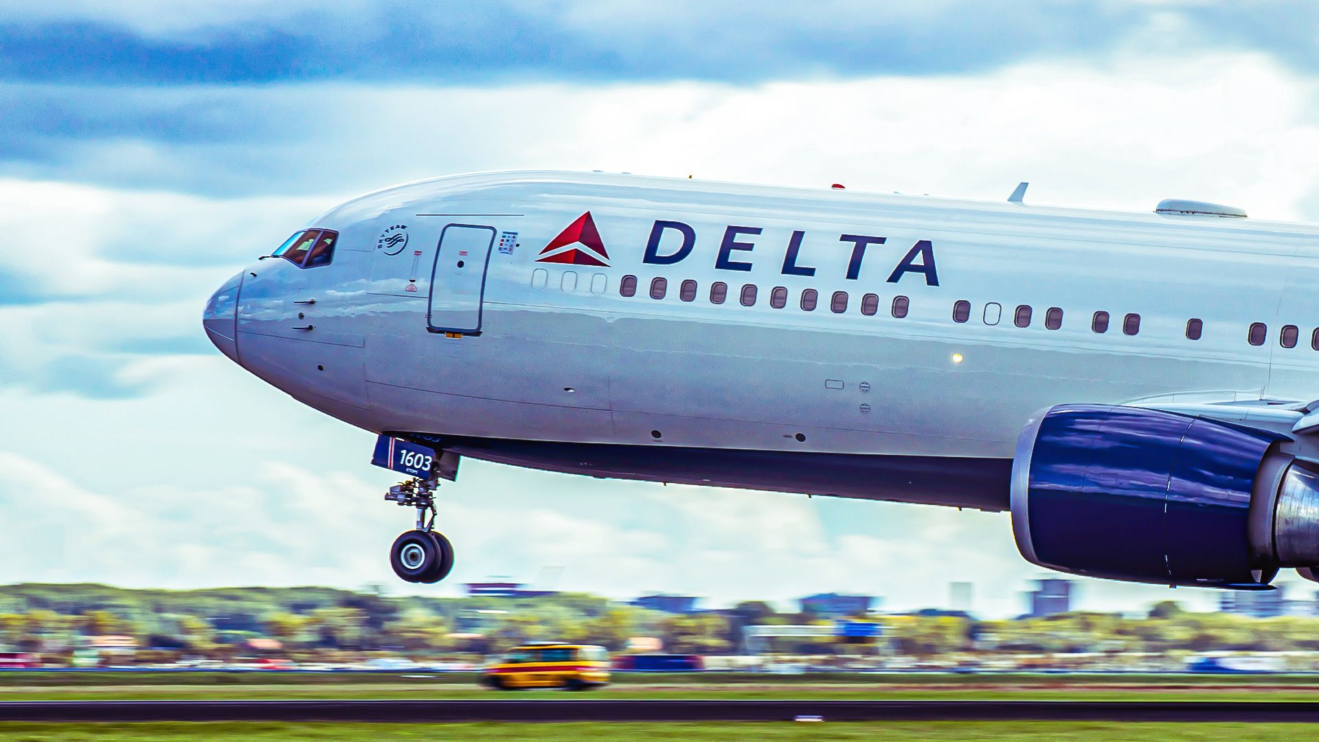 What Made Delta Air Lines The Superior Legacy Carrier Of 2025?