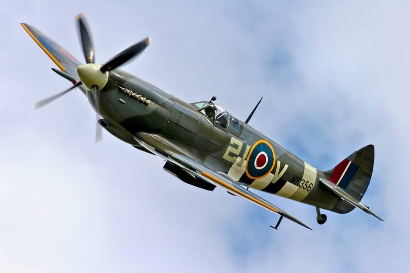 Supermarine Spitfire flying