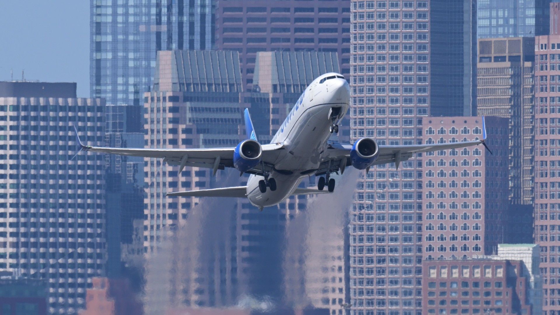 NTSB Opens Investigation Following United Airlines Boeing 737 Tail Strike In Las Vegas