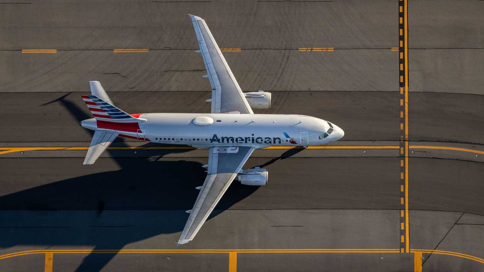 American Airlines A320 at Boston