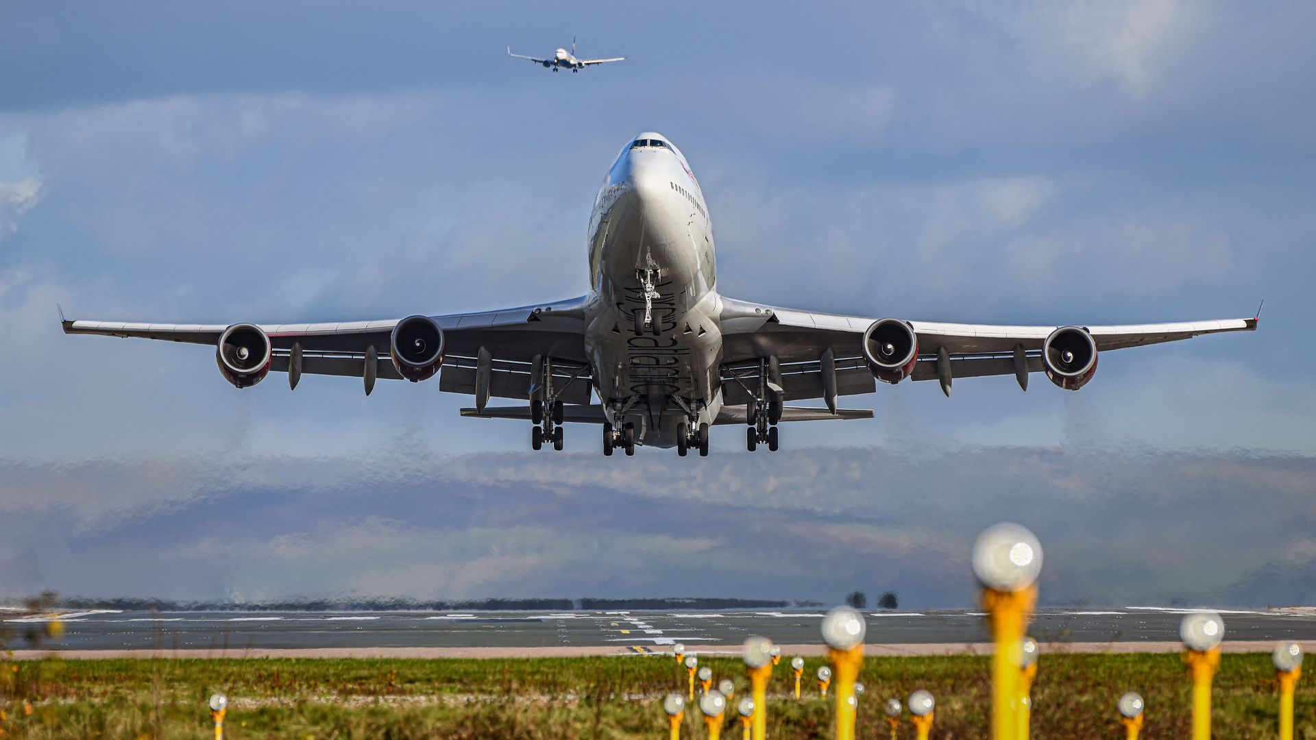 How Much Does A Boeing 747-400 Cost In 2026?