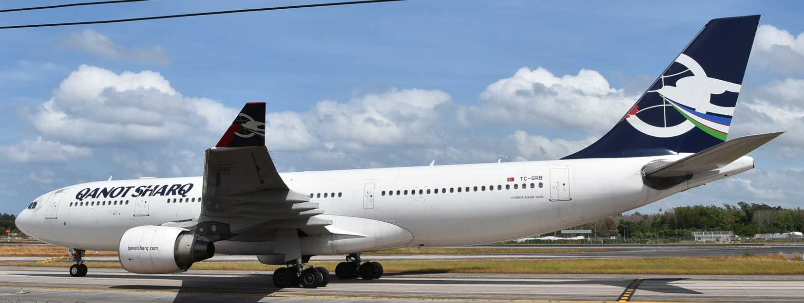 Qanot Sharq Airbus A330-200