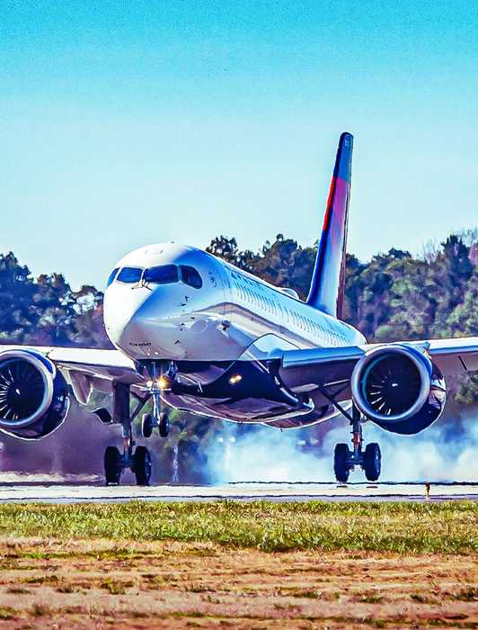 835 - Delta Air Lines Airbus A220 - Delta