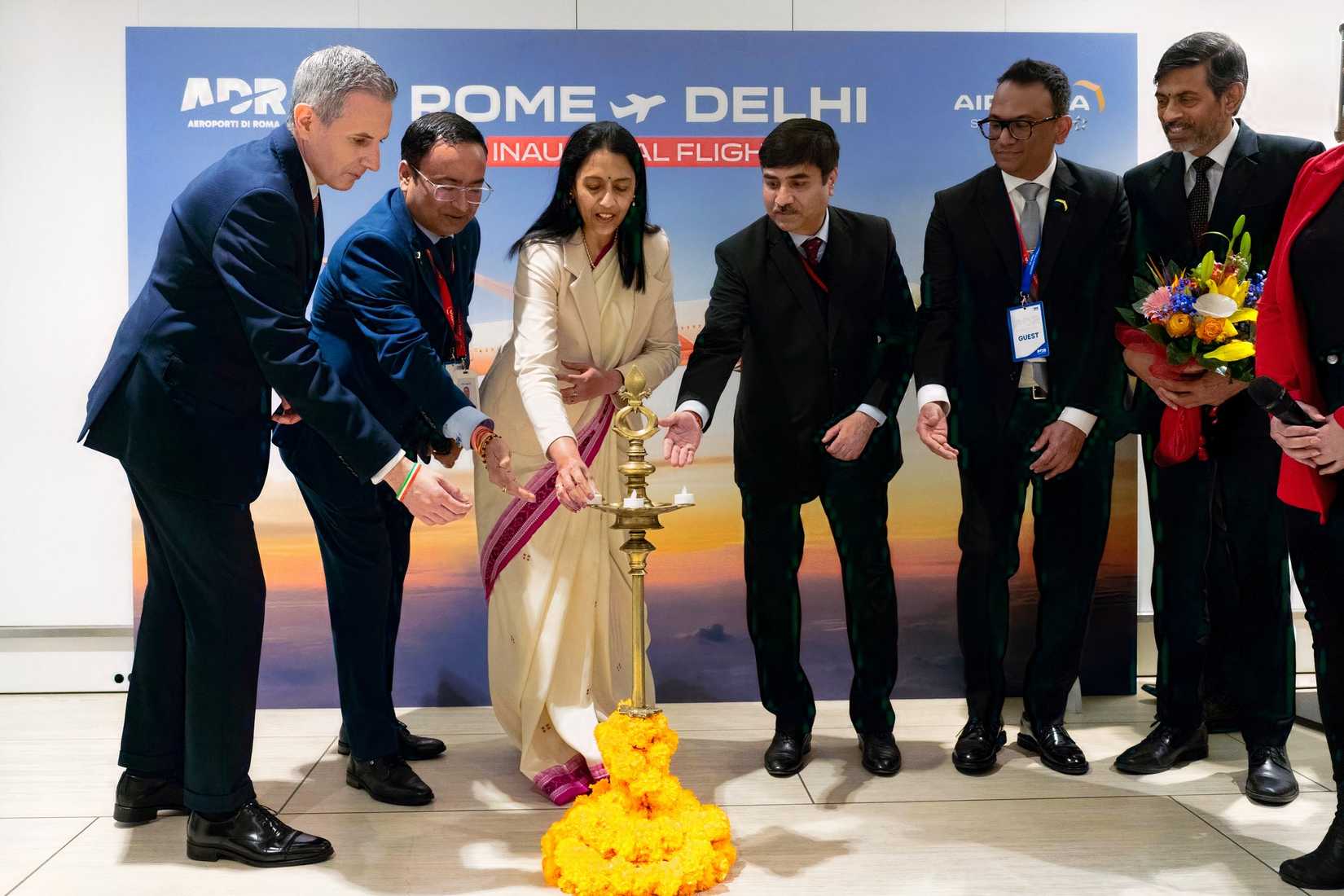 AI DEL-FCO relaunch1