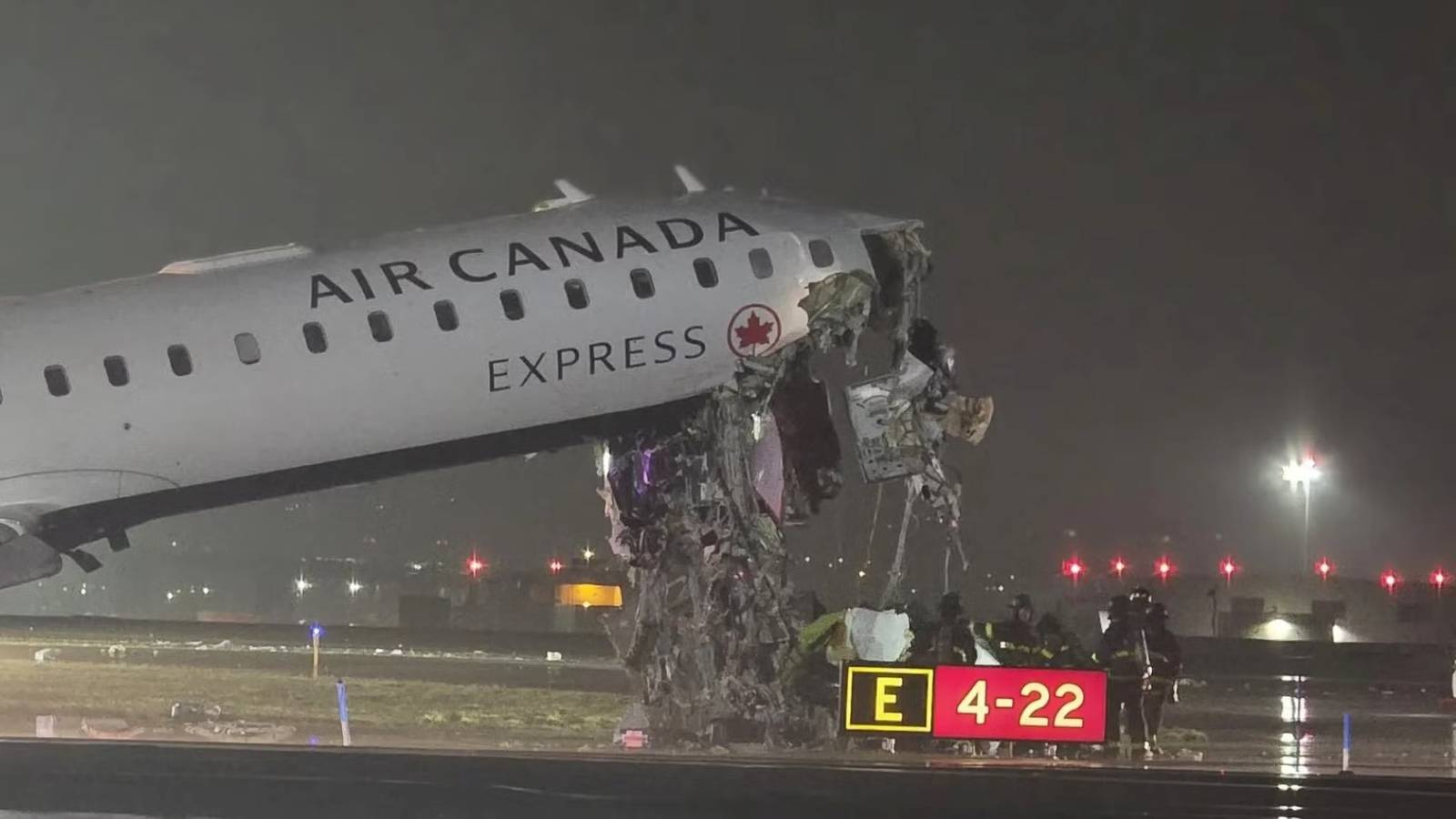 Air Canada Crash: Wreckage Removal Ongoing Amid Investigation - image 2