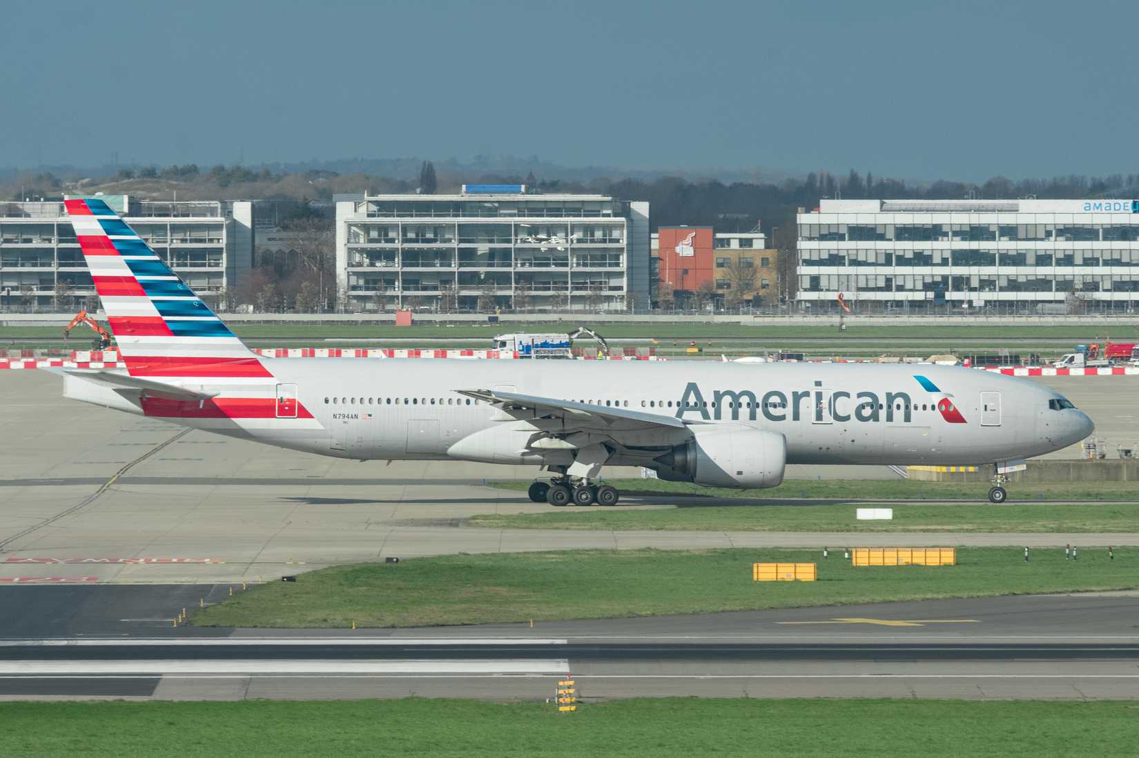 American Airlines Boeing 777-200 N794AN at Heathrow Airport.