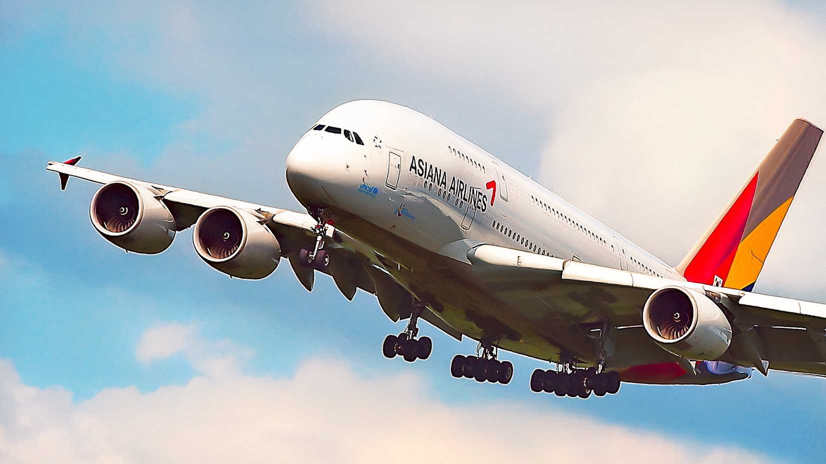 Asiana Airbus A380 turning for final custom thumbnail