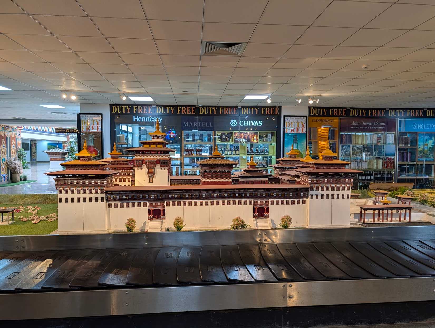 Baggage collection in Paro International Airport