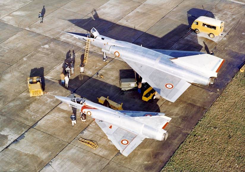 A Mirage IV sitting next to a Mirage III