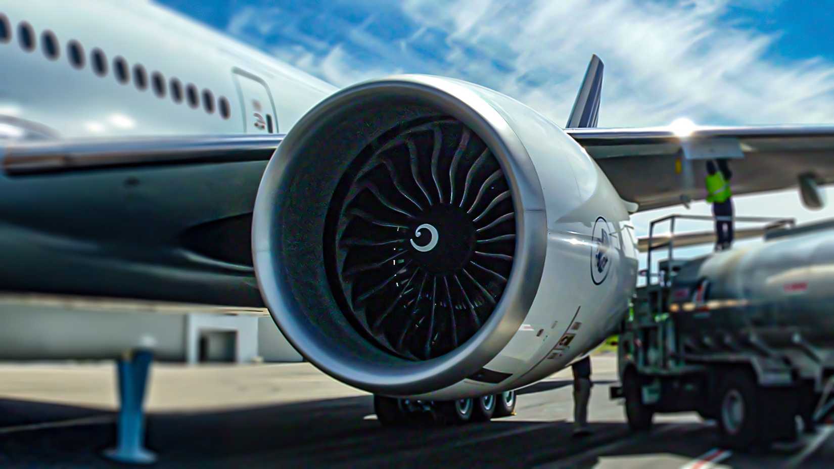 Boeing 777-300ER Engine Custom Thumbnail