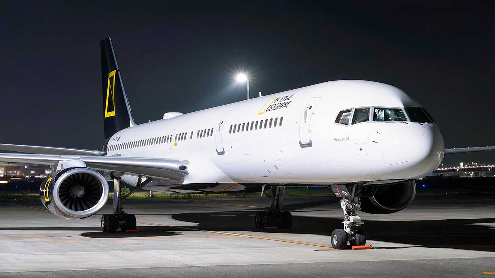 Icelandair Boeing 757 TF-FIA on the ground