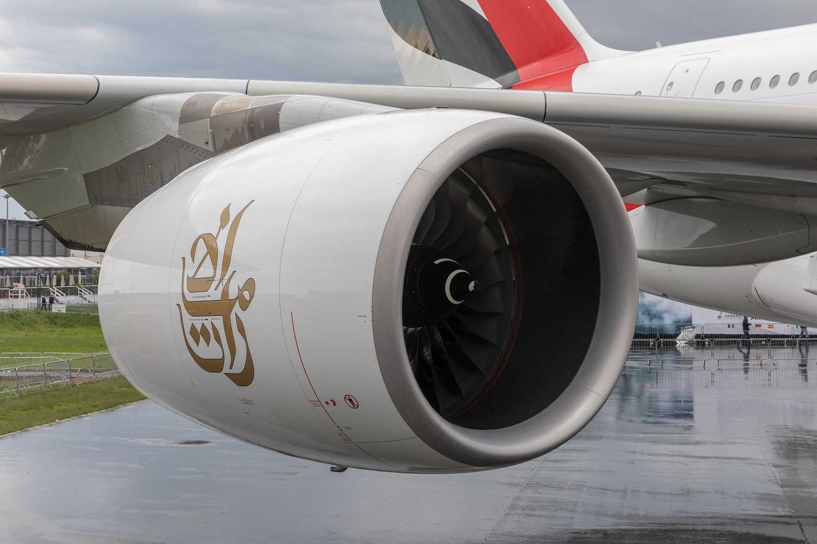 A Trent 900 mounted on an A380