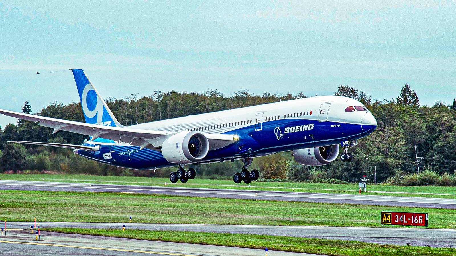 Before The Boeing 787 Vs. After: How It Changed Long-Haul Travel