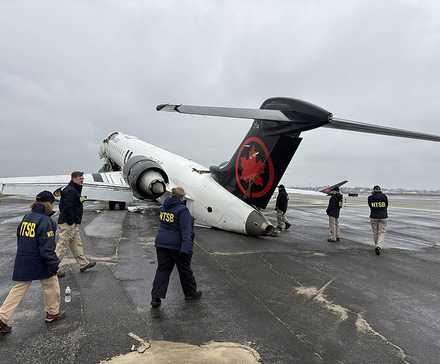 Air Canada Crash: Wreckage Removal Ongoing Amid Investigation - image 4