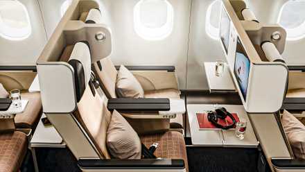 Premium-Economy-4