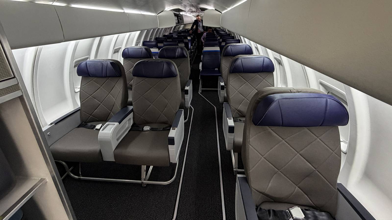 Private Jets: United Airlines Is Giving 50-Seater Aircraft A New Life