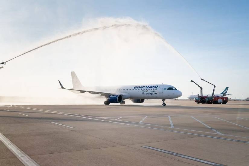 Qanot Sharq Airlines A321