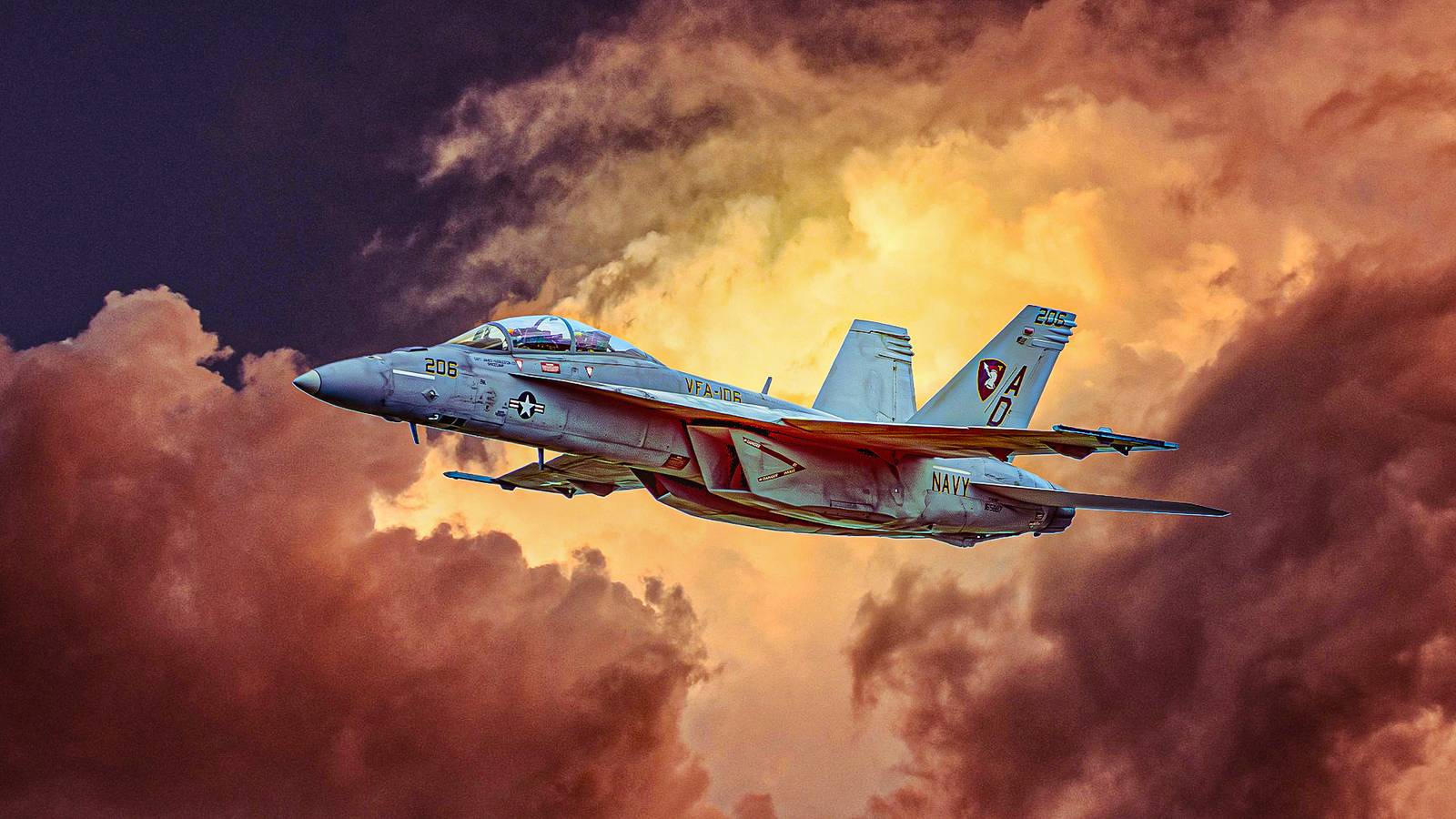 A Look At The Salaries Of US Navy Fighter Pilot Instructors In 2026