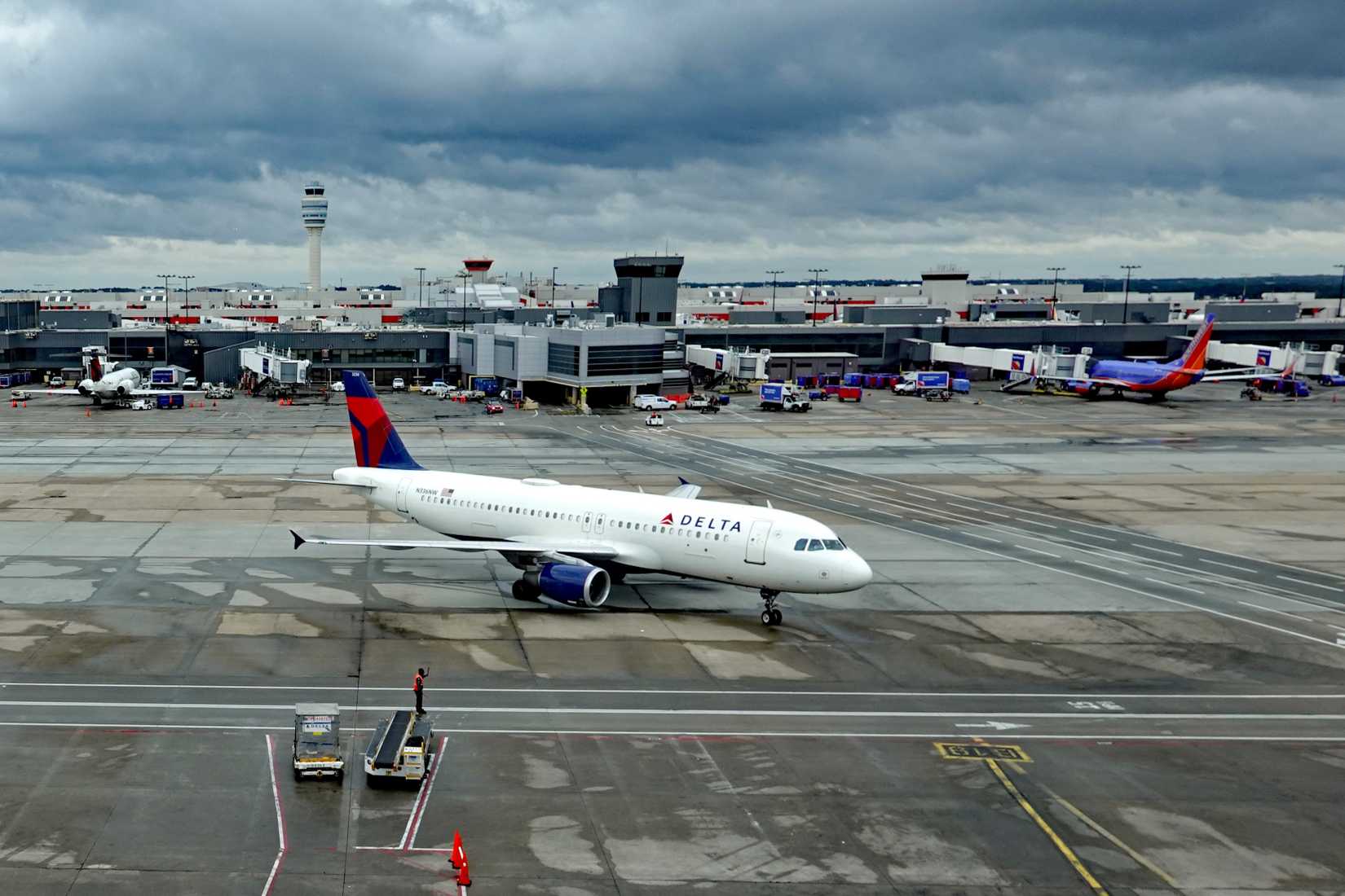 Delta A320 In Atlanta