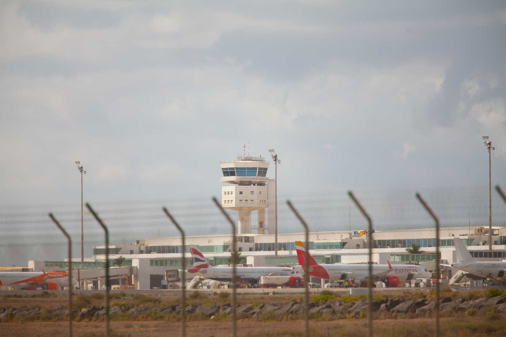 lanzarote airport atc tower