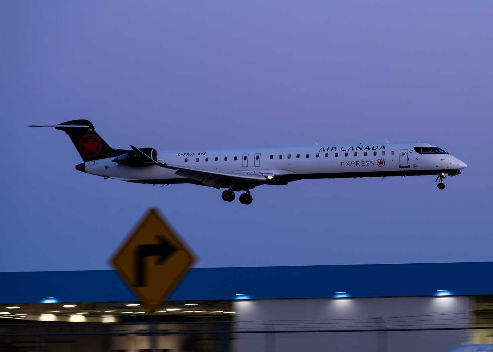 Air Canada Express Bombardier CRJ900