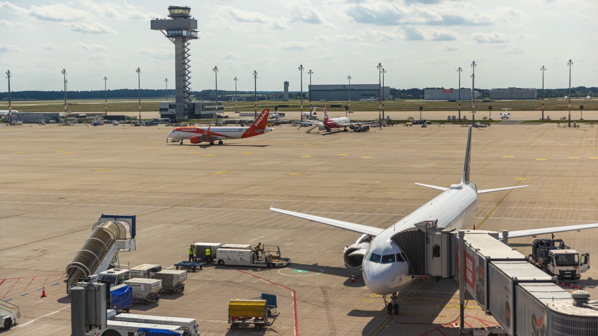 Total Shutdown In Berlin: Strike Leaves 57,000 Without Flights