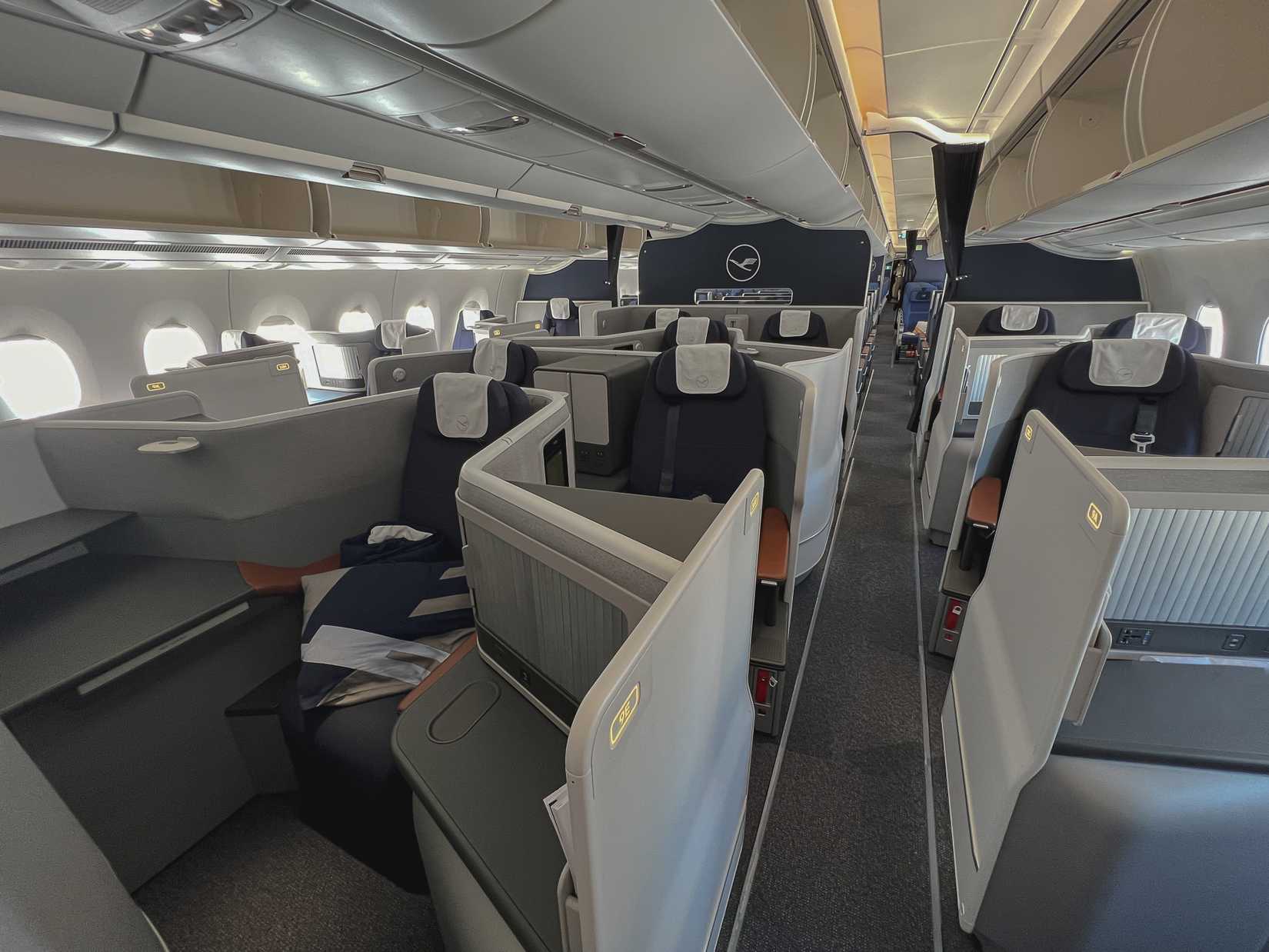 Lufthansa Allegris Business Class Airbus A350-900 