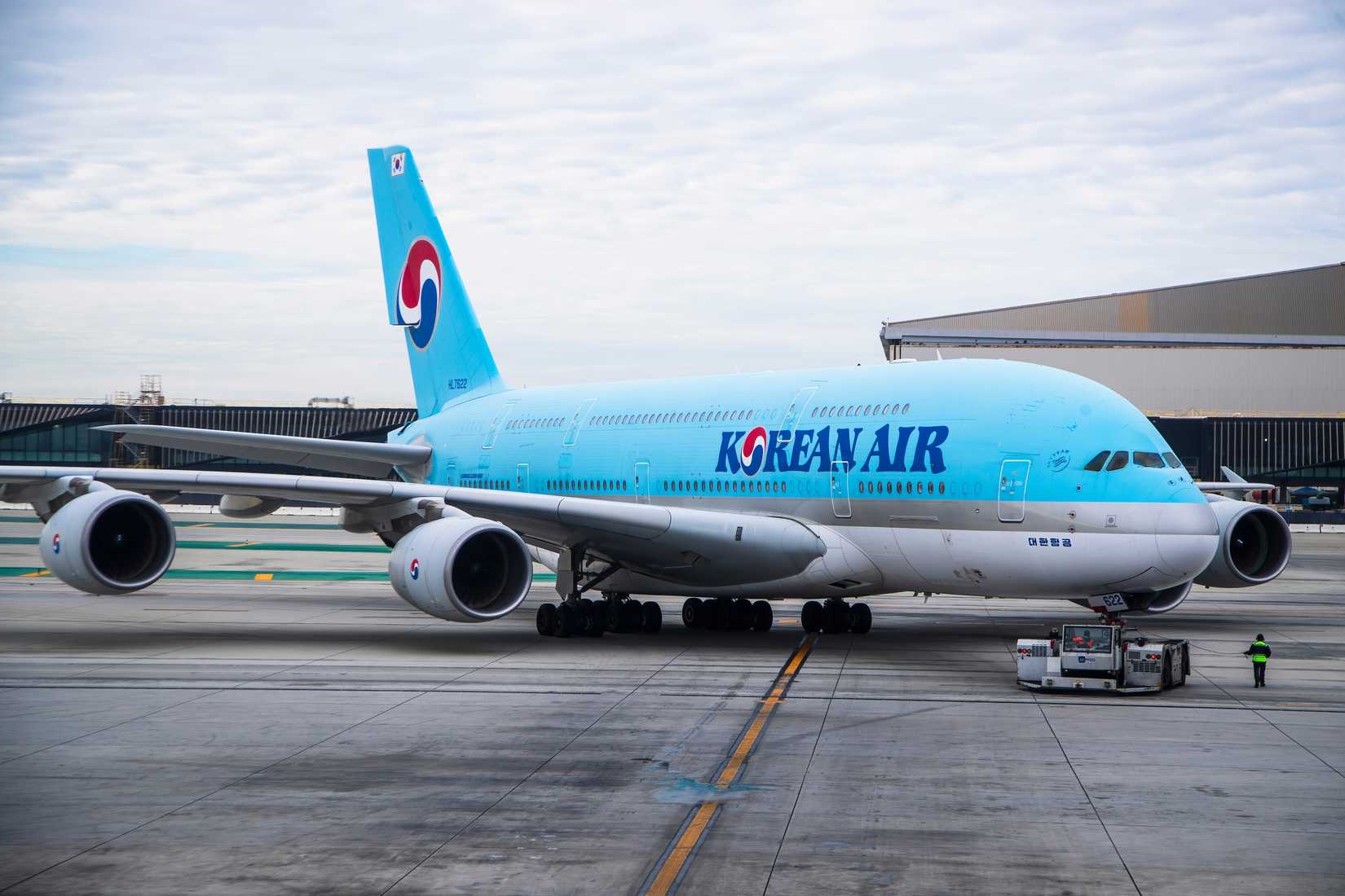 Korean A380 Taxiing