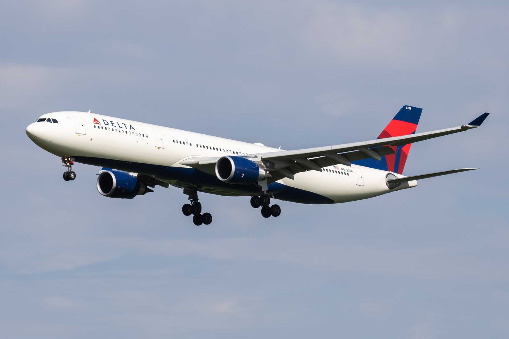 Delta Airbus A330-300 On Approach