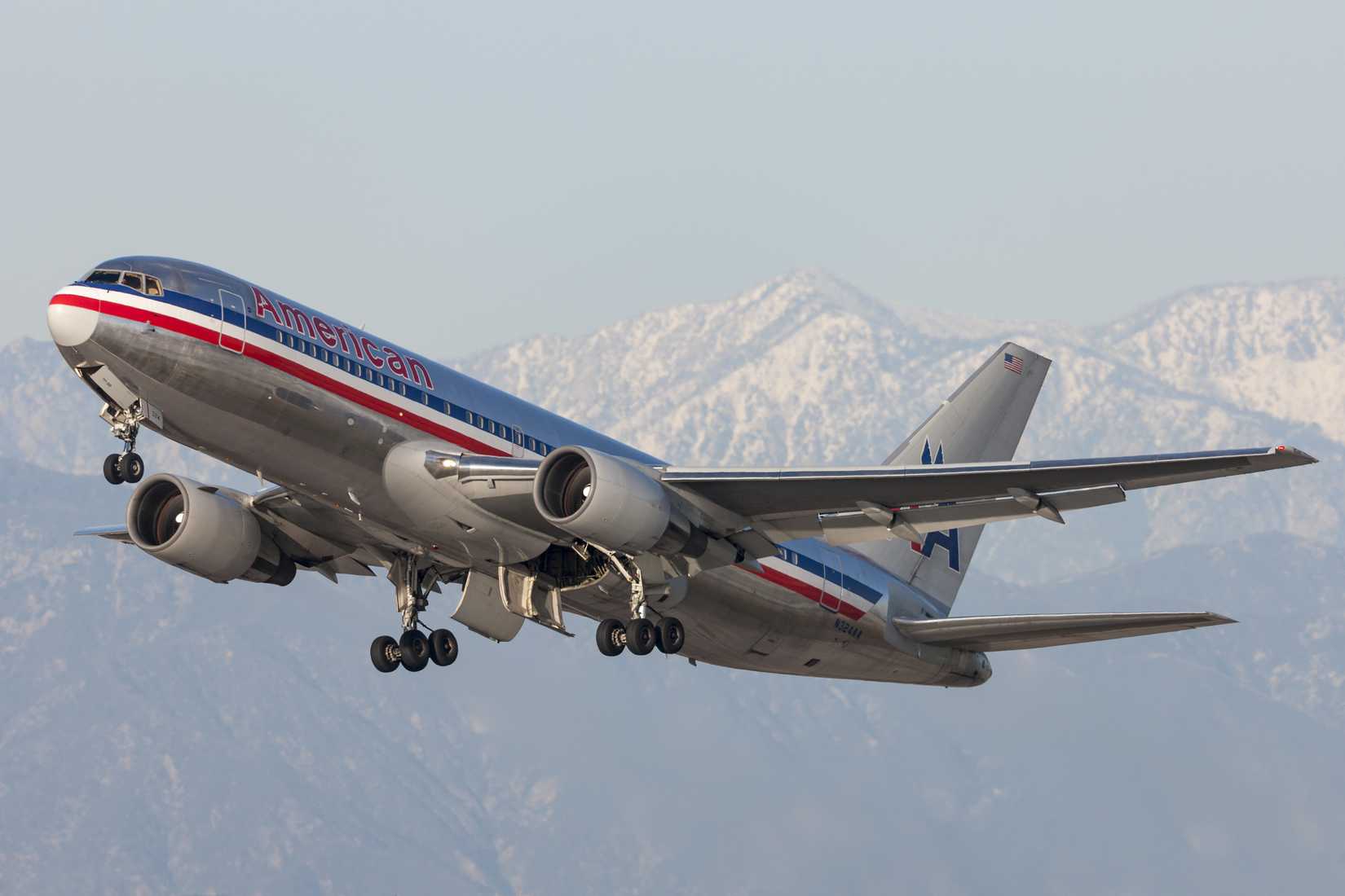 American Airlines Boeing 767-200ER Taking Off