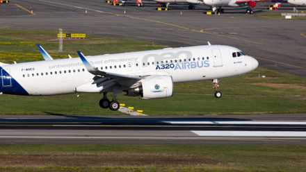 Airbus A320neo Prototype Landing