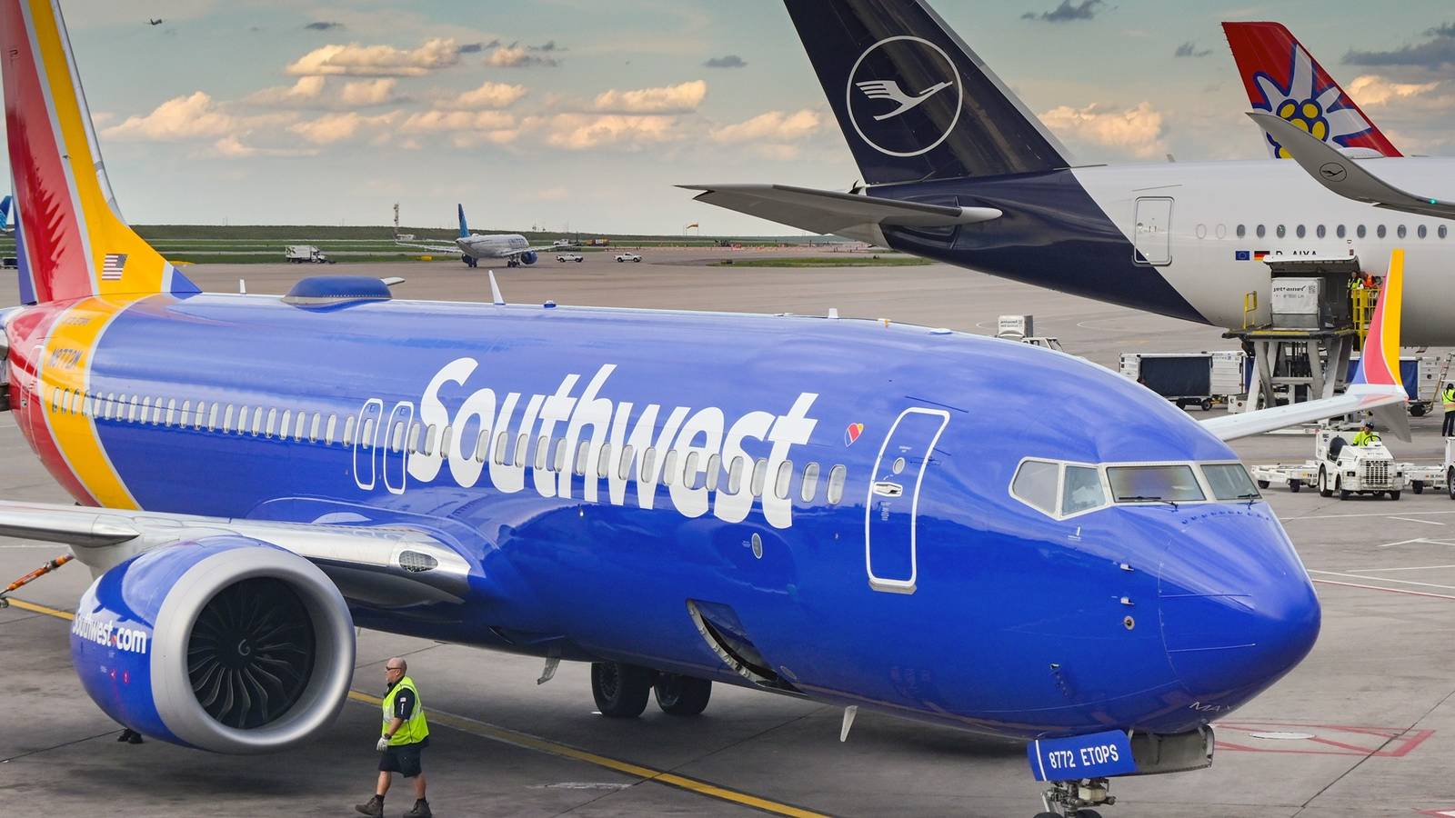 Security Scare: SWAT Team Deployed On Southwest Airlines Flight After Alleged Bomb Threat