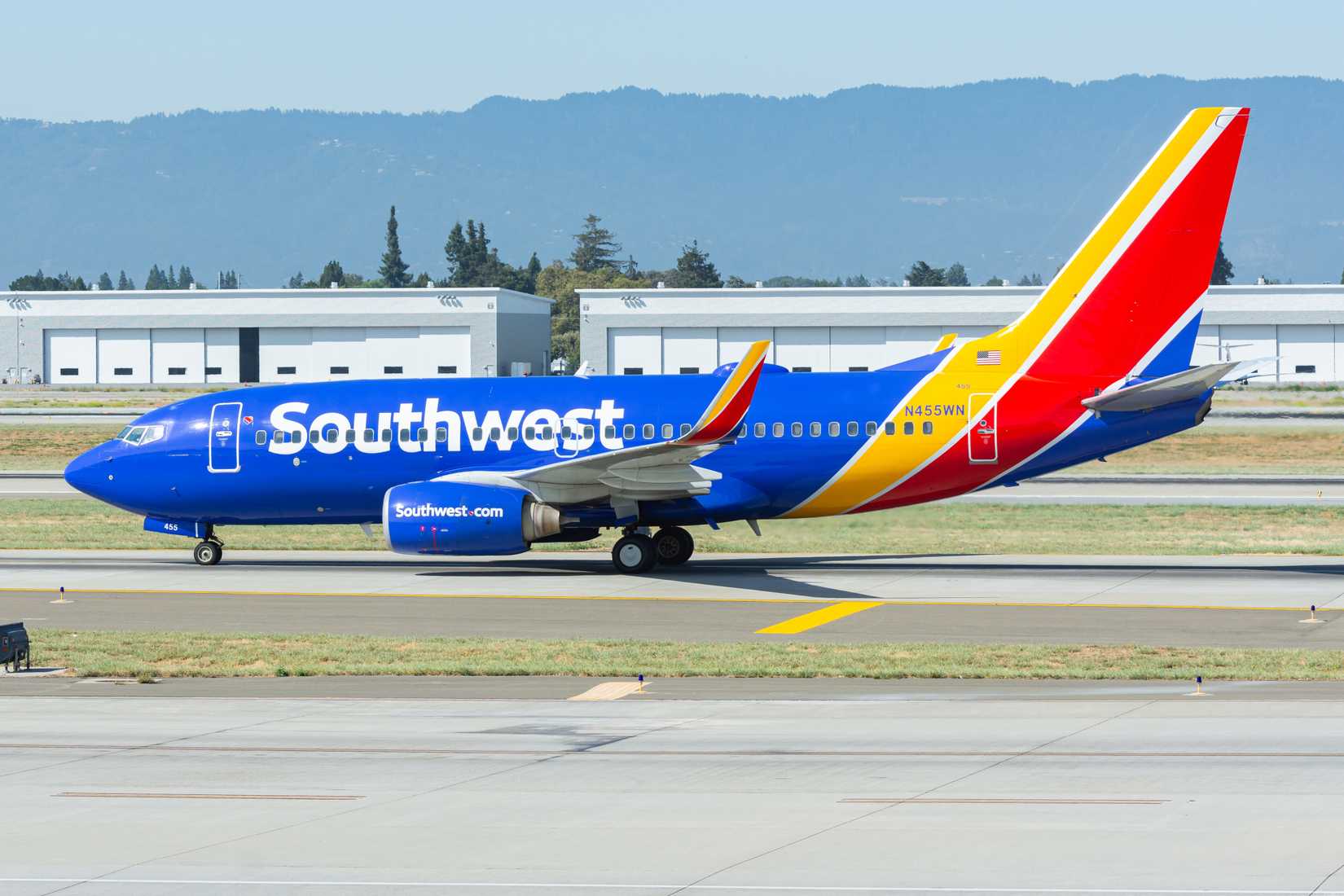 Southwest Airlines Boeing 737-700 taxiing
