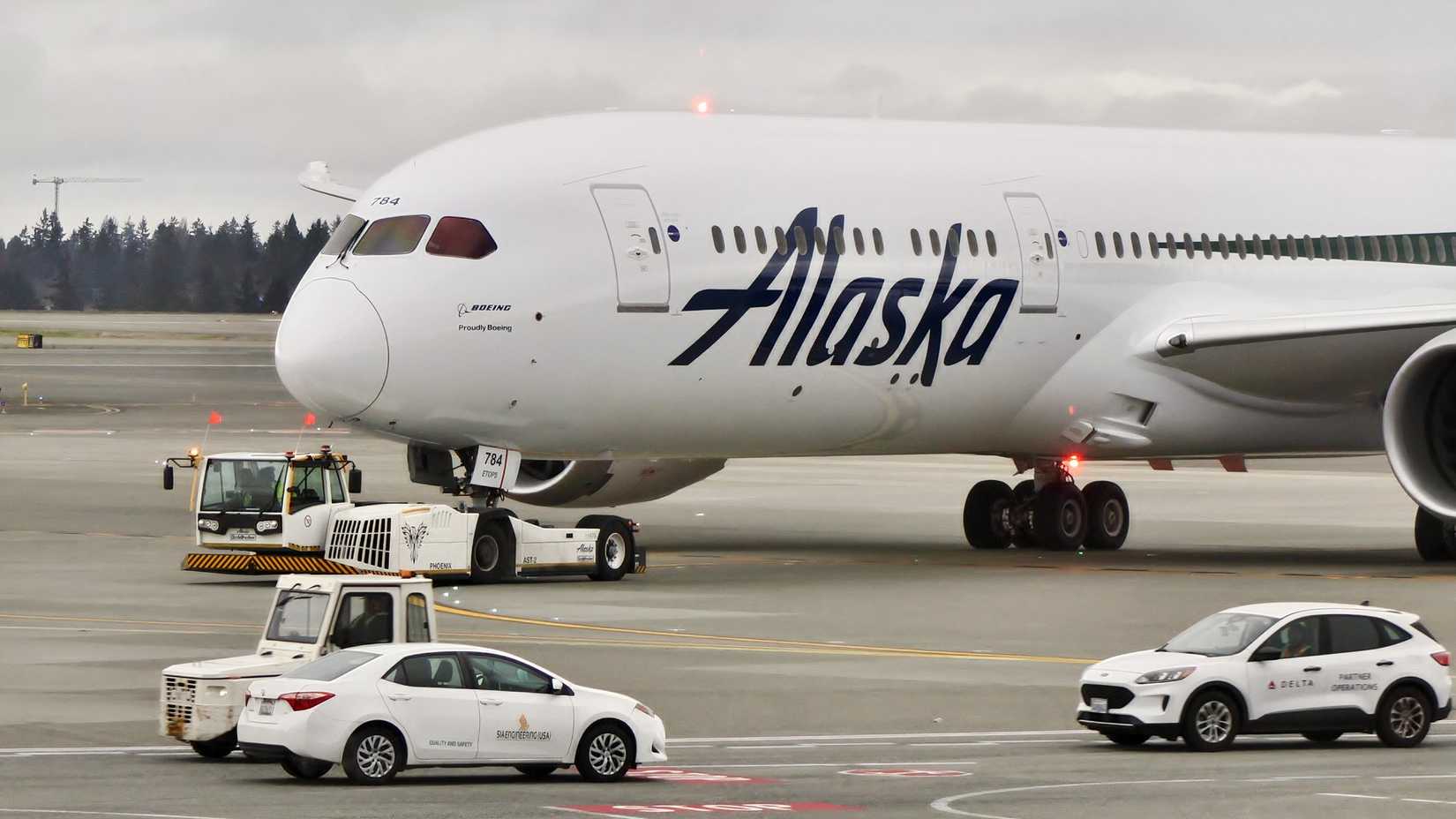 Alaska Airlines Boeing 787-9