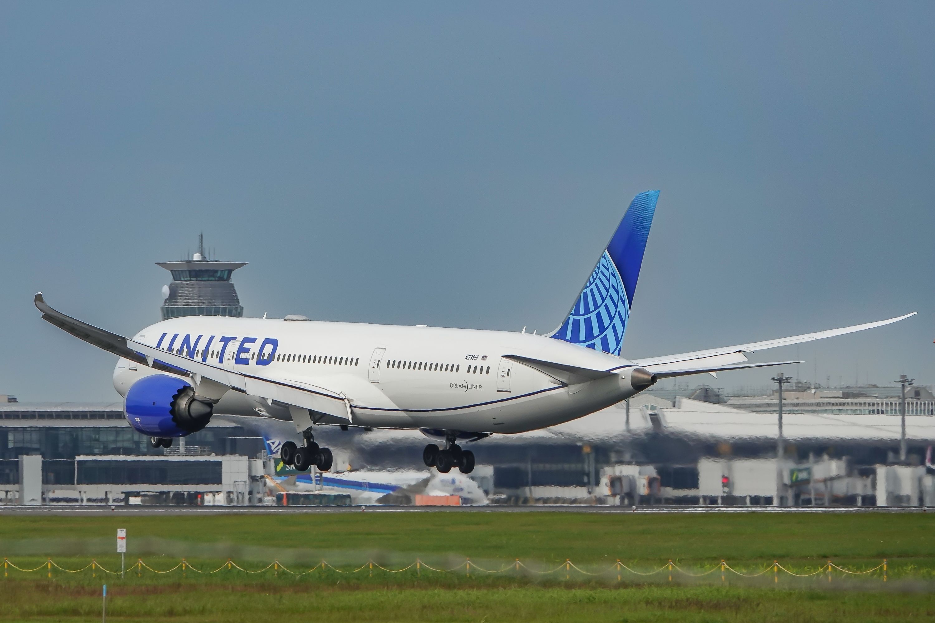 United Airlines To Debut 1st Premium-Heavy Boeing 787-9 From San