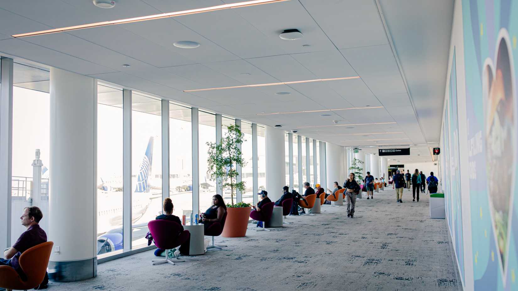 passengers seated SFO waiting for fkight