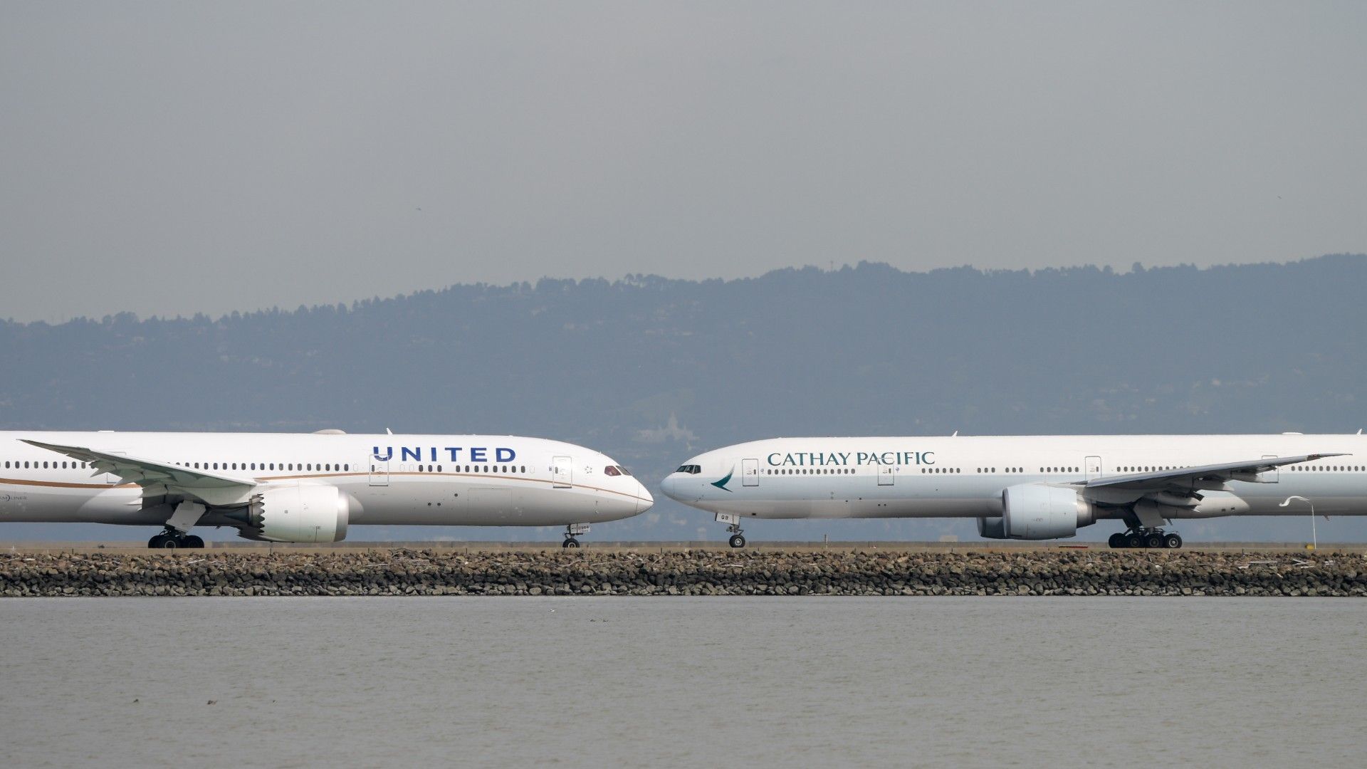 Runway Restrictions Loom Over SFO