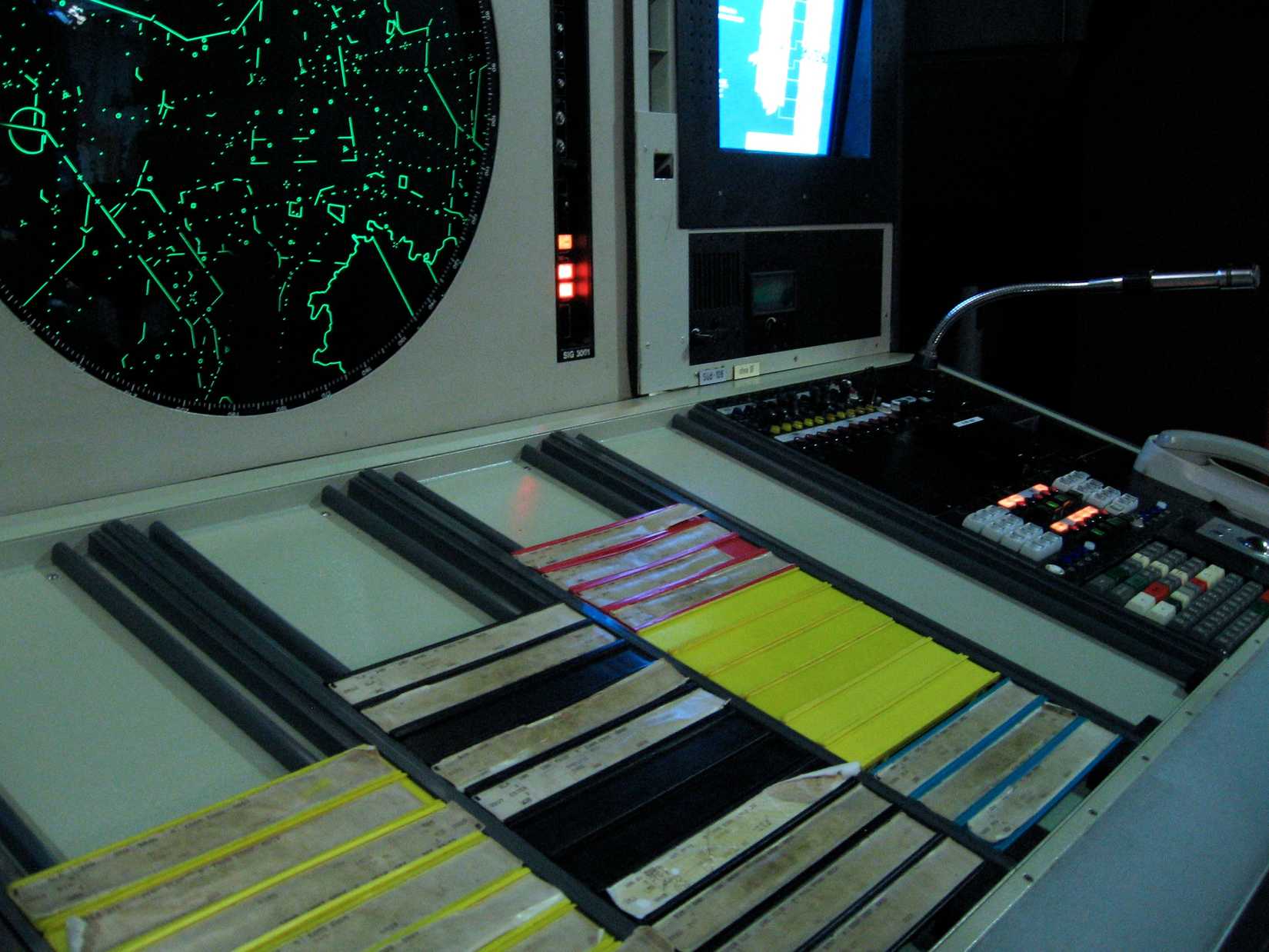 Air_traffic_control_DASA_–_Arbeitswelt_Ausstellung