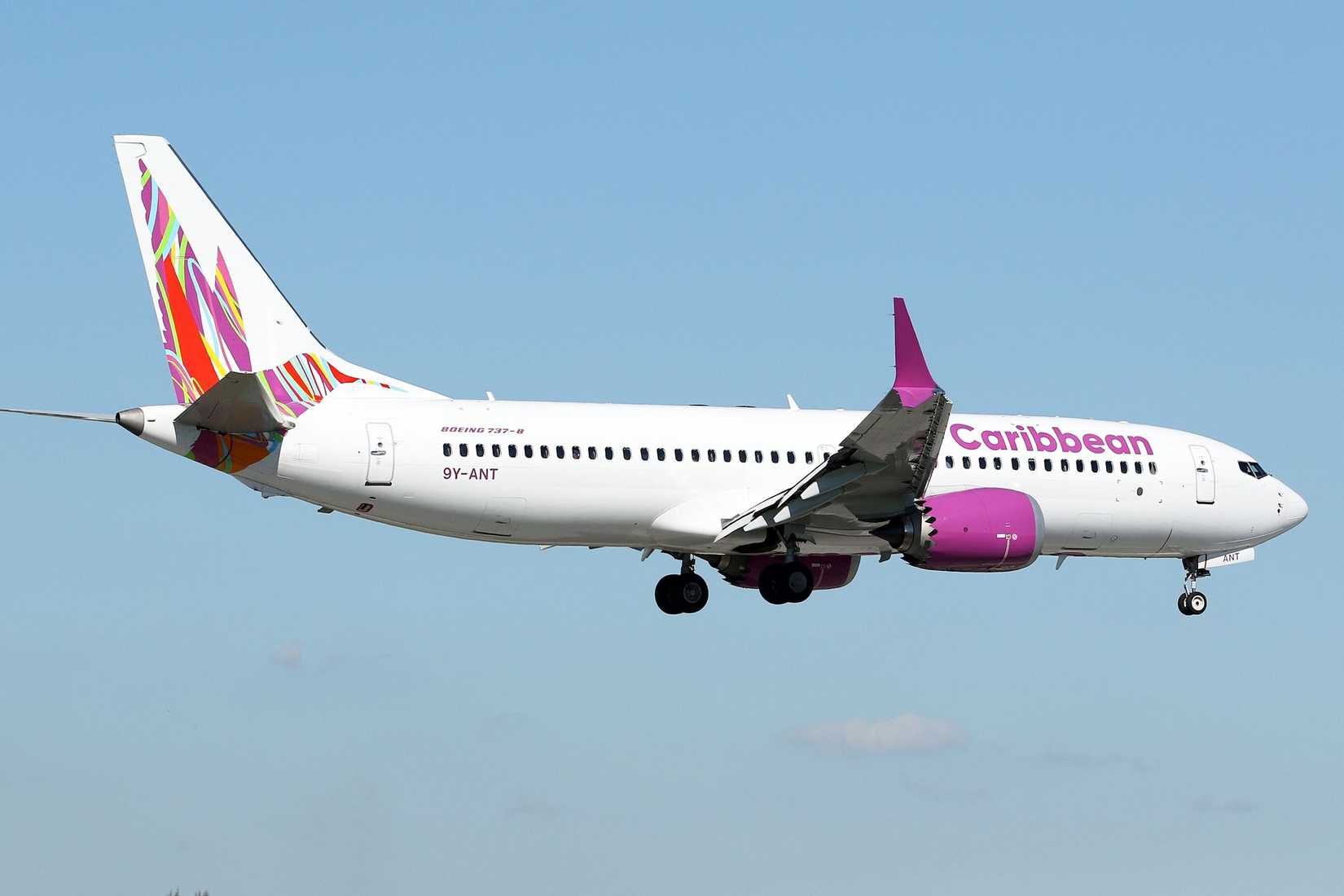 Caribbean Airlines Boeing 737-8 on final approach